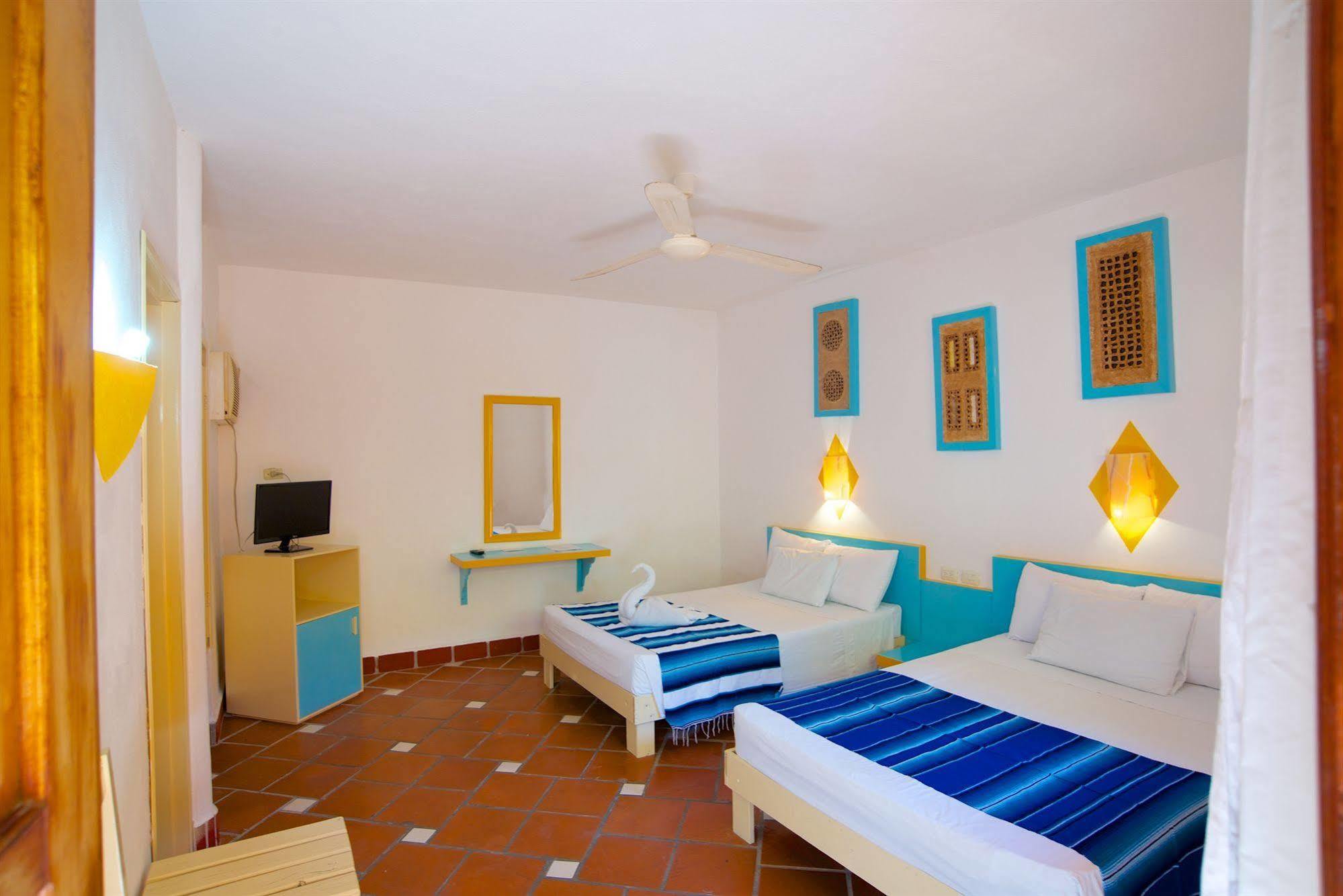 Hotel Plaza Phocea Playa del Carmen Exterior photo